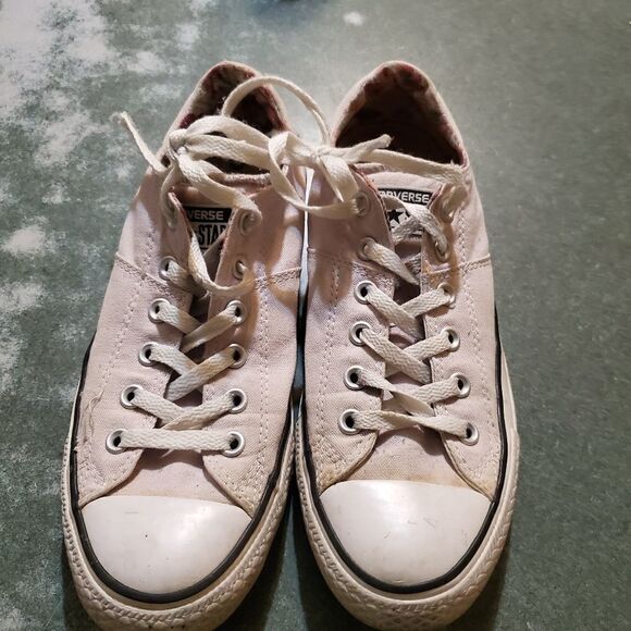 Converse pale pink Chuck Taylor all stars low top sz 10 - Picture 1 of 7